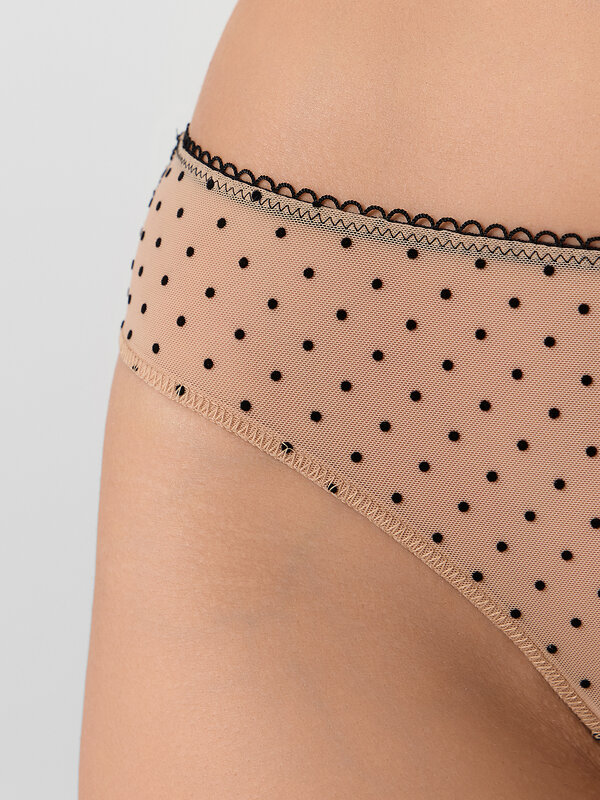 MARK FORMELLE Трусы 578475 412612 горошек на телесном