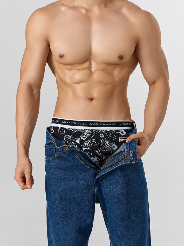 MARK FORMELLE Трусы 578500 411170 пистолеты и деньги на черном