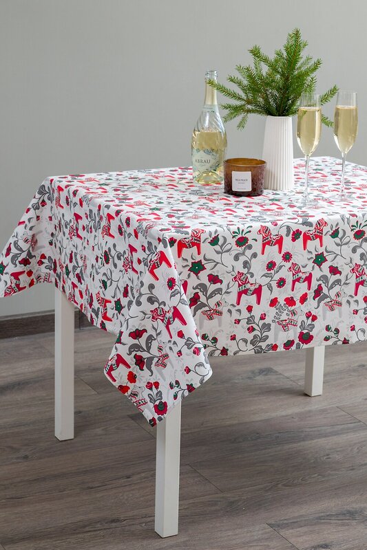 Натали Скатерть 578529 Скатерть Городецкая лошадка белый