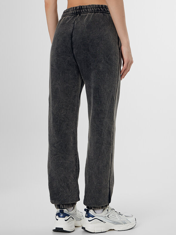 MARK FORMELLE Брюки 578895 382420 ACID WASH на черном