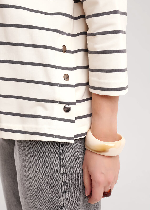 CLEVER Джемпер 579110 267091/195кнт молочный/т.серый