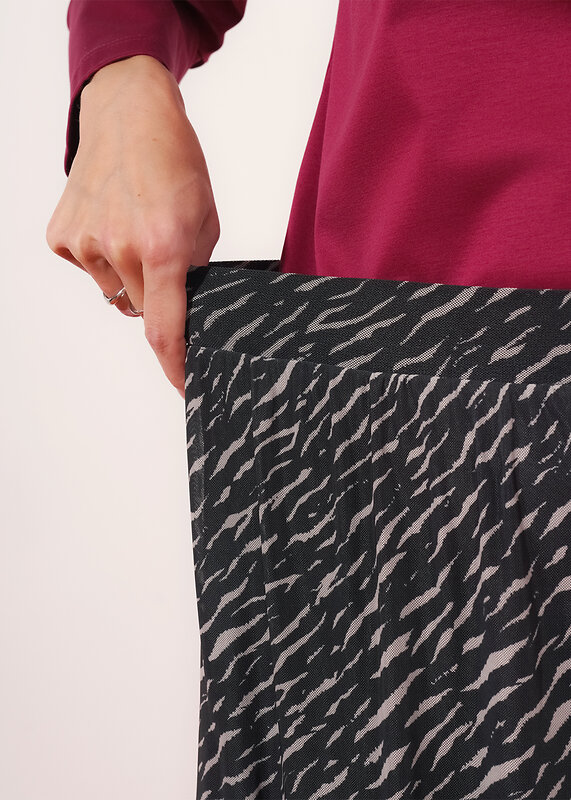 CLEVER Юбка 579117 267080/196емн чёрный/св.бежевый