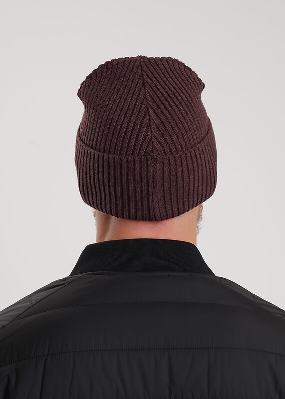 ЭЙС Шапка 579282 564648вн т.коричневый