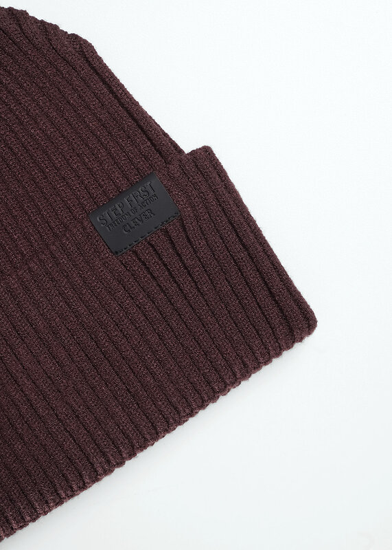 ЭЙС Шапка 579282 564648вн т.коричневый