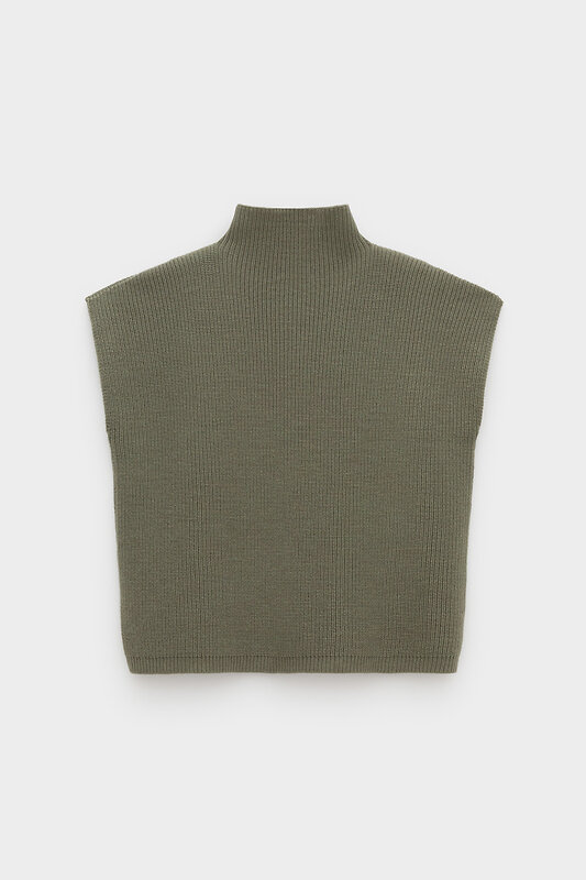 VERY NEAT Жилет 579395 ЕВ 30235/ш хаки