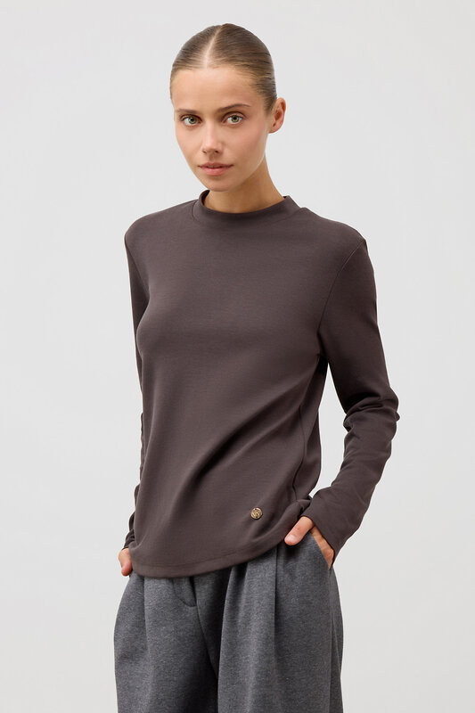 VERY NEAT Водолазка 579400 ЕВТ 3353 черный кофе