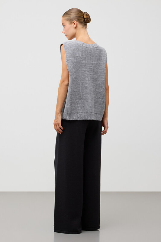 VERY NEAT Жилет 579405 ЕВ 30260/ш серый