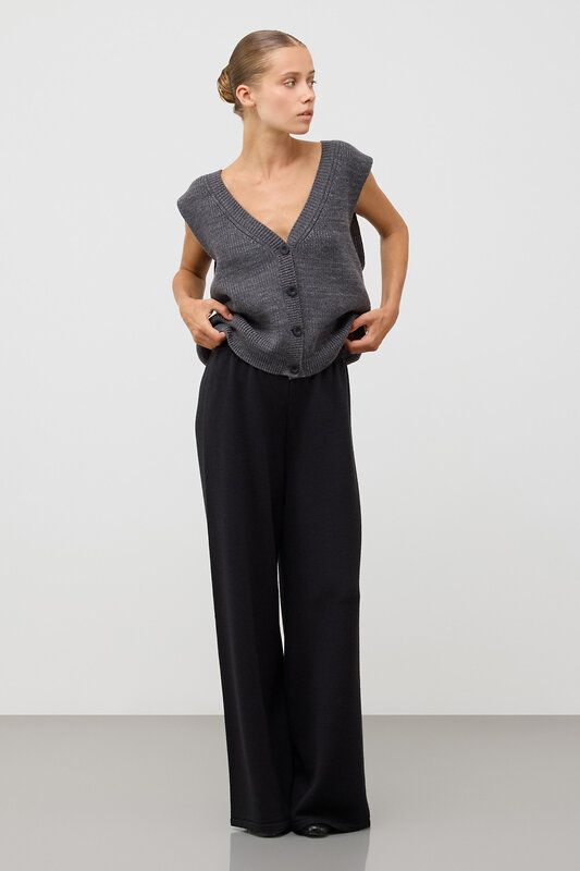 VERY NEAT Жилет 579420 ЕВ 30260/ш темно-серый