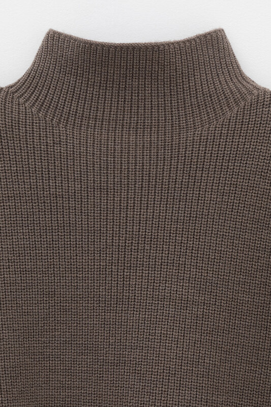 VERY NEAT Жилет 579456 ЕВ 30235/ш коричневый