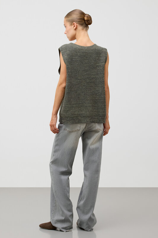 VERY NEAT Жилет 579460 ЕВ 30260/ш зеленый