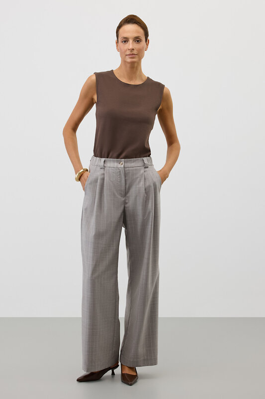 VERY NEAT Майка 579477 ЕВТ 3329 коричневый