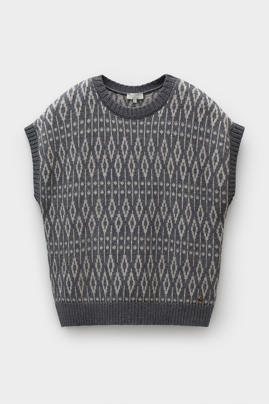 VERY NEAT Жилет 579484 ЕВ 30247/ш темно-серый