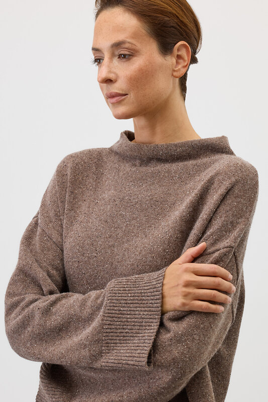 VERY NEAT Джемпер 579487 ЕВ 30245/ш коричневый