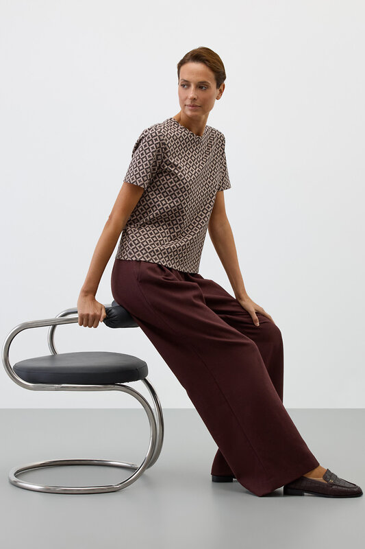 VERY NEAT Футболка 579491 ЕВТ 3216 бежевый