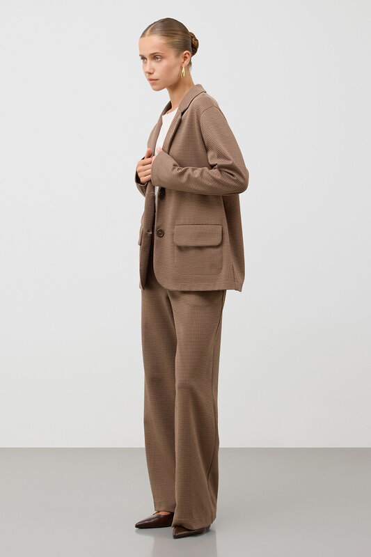 VERY NEAT Пиджак 579495 ЕВТ 3333 коричневый