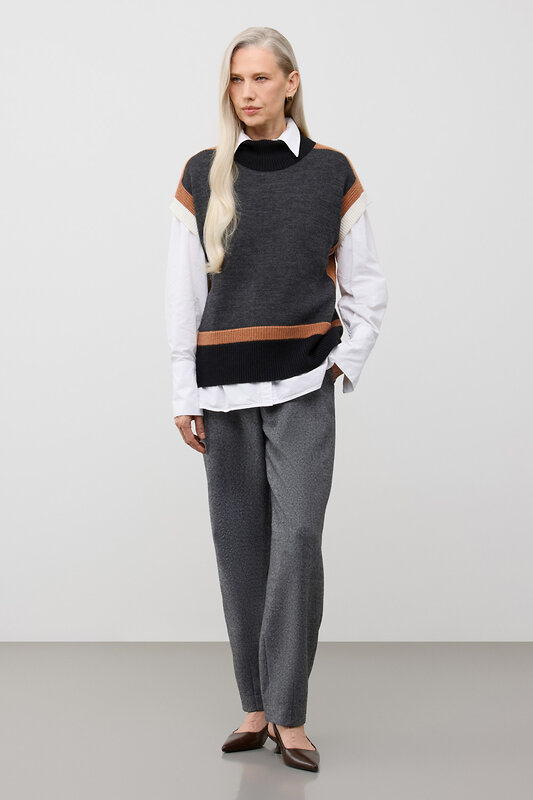 VERY NEAT Жилет 579539 ЕВ 30275/ш серый