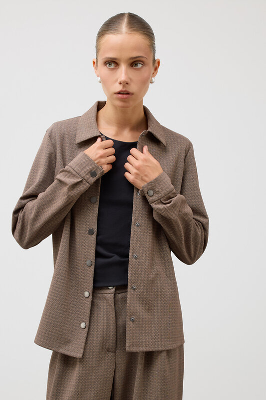 VERY NEAT Рубашка 579547 ЕВТ 3245 черный кофе