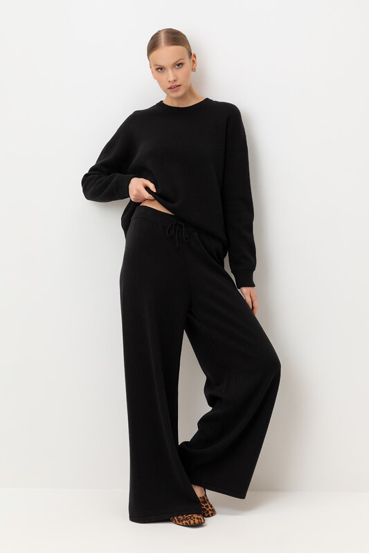 VERY NEAT Брюки 579561 ЕВ 444/ш черный