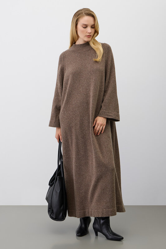 VERY NEAT Платье 579589 ЕВ 530/ш коричневый