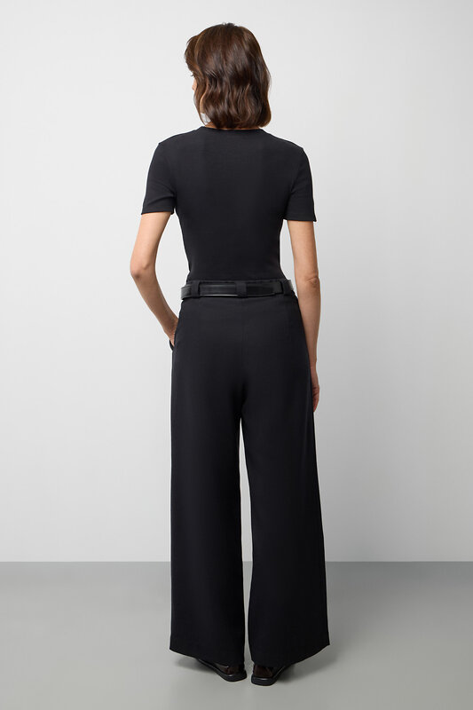 VERY NEAT Брюки 579604 ЕТ 40030 черный