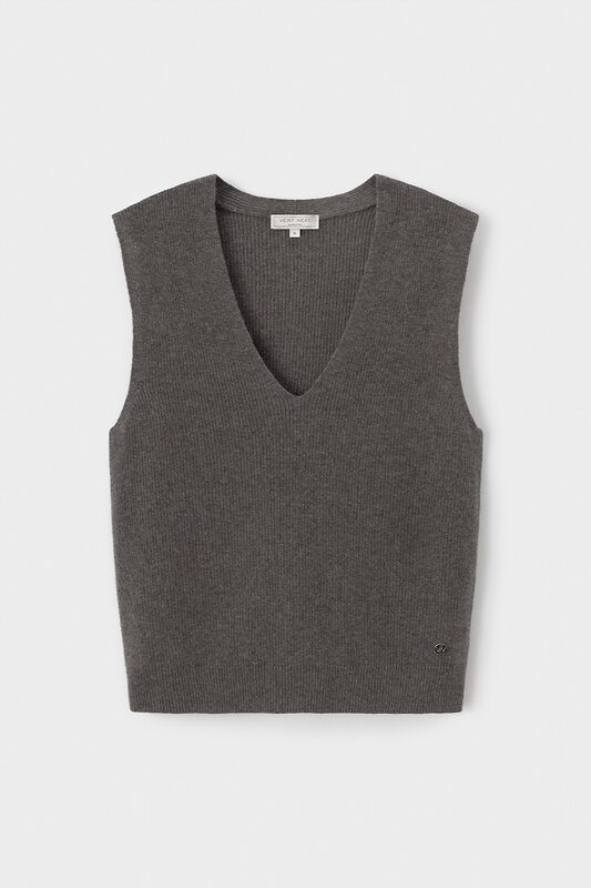 VERY NEAT Жилет 579605 ЕВ 30308/ш коричневый