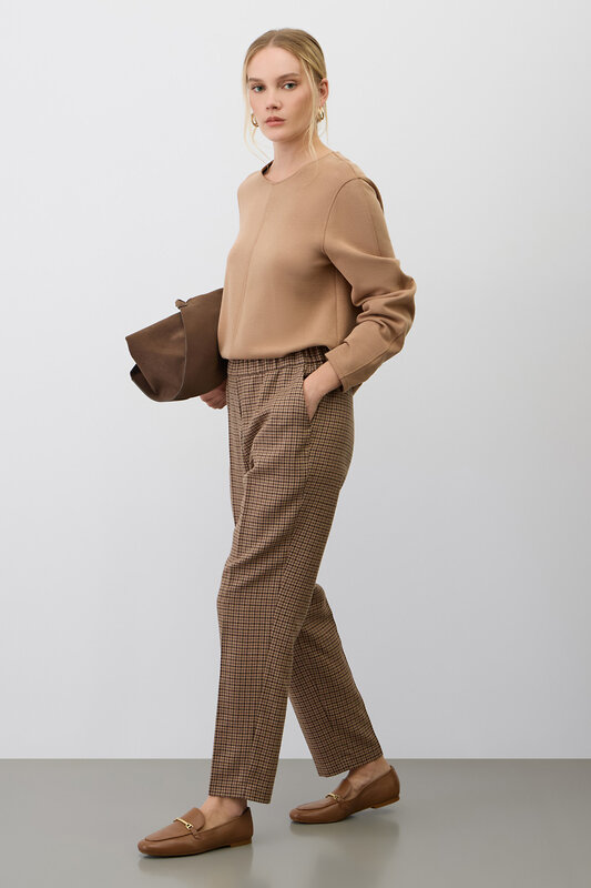 VERY NEAT Брюки 579645 ЕТ 40020 светло-бежевый