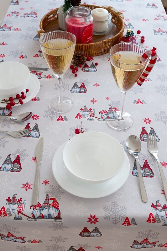 Натали Скатерть 579799 Скатерть Лесные гномики светло-серый