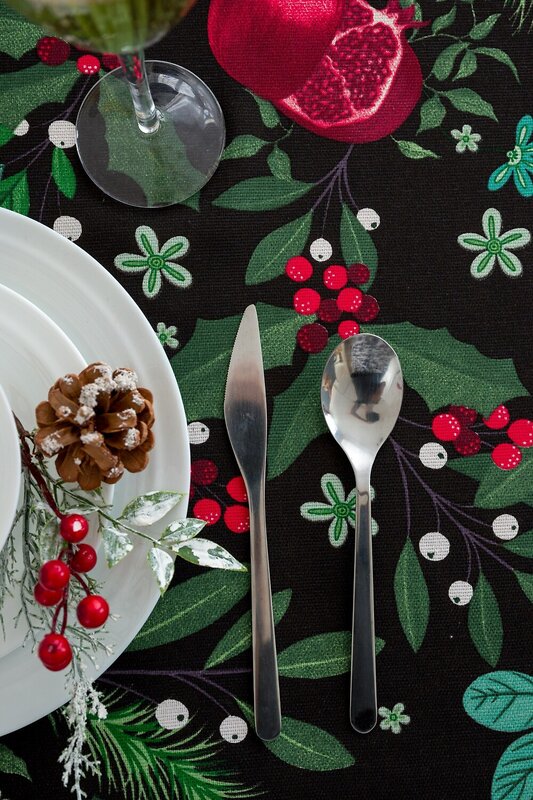 Натали Скатерть 579801 Скатерть Гранатовый сад черный