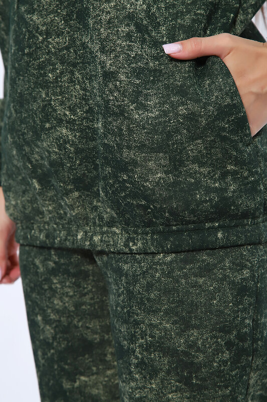 Натали Костюм 579936 24291 зеленый