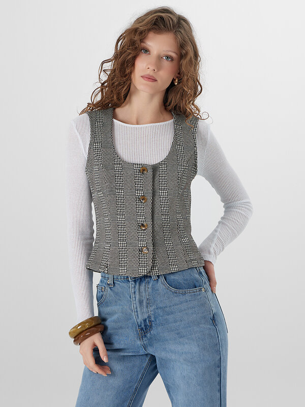 MARK FORMELLE Жилет 580448 172060 коричневая клеточка