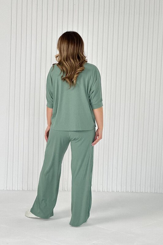 Натали Костюм 580683 52345 зеленый