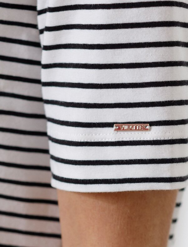 VILATTE Футболка 580917 D49.145 белый-черный_flower_power