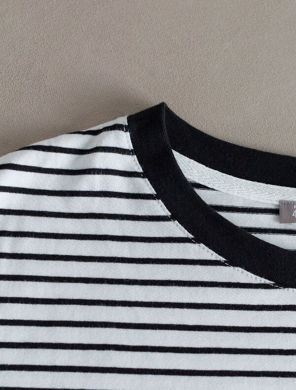 VILATTE Футболка 580917 D49.145 белый-черный_flower_power