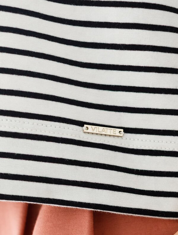 VILATTE Джемпер 580937 D49.149 белый-черный