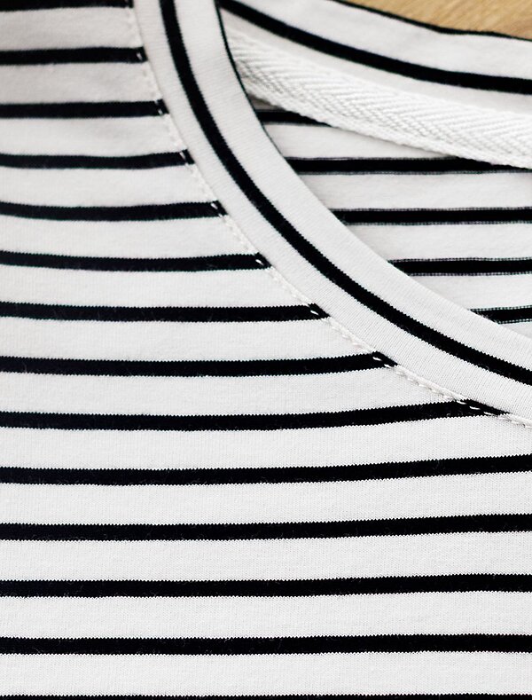 VILATTE Джемпер 580937 D49.149 белый-черный