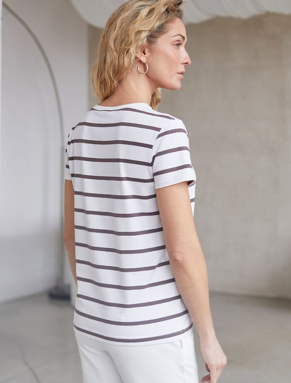 VILATTE Футболка 580941 D49.155 белый-кофе