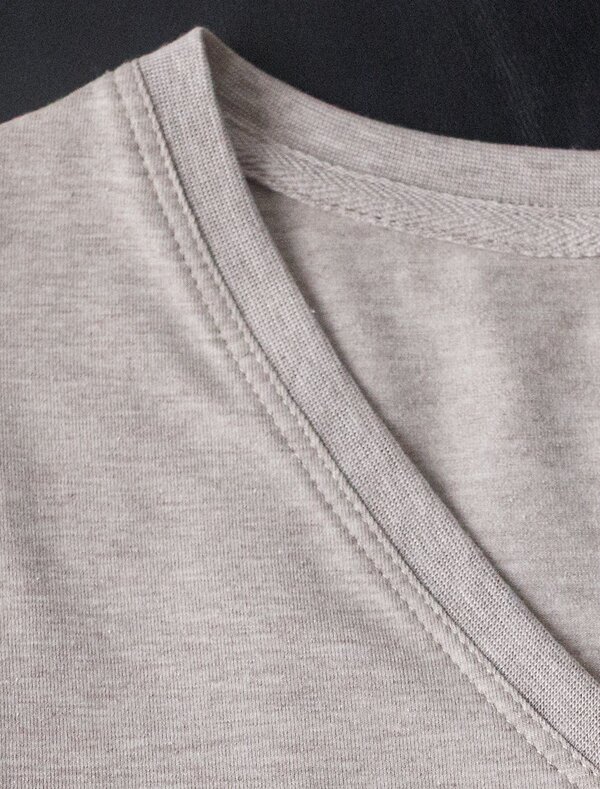 VILATTE Футболка 580949 D49.156 кофейный меланж