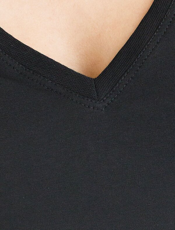 VILATTE Футболка 580954 D49.156 черный