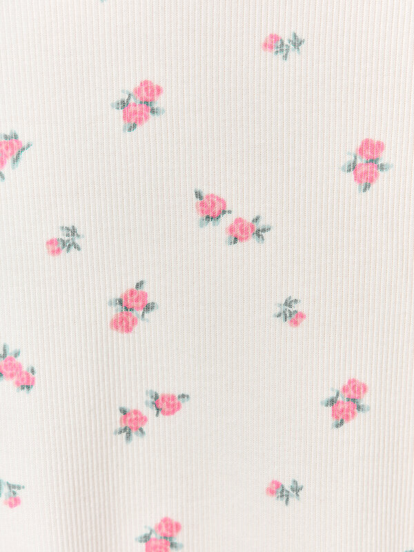 MARK FORMELLE Сорочка 581830 577724 цветы на молочном