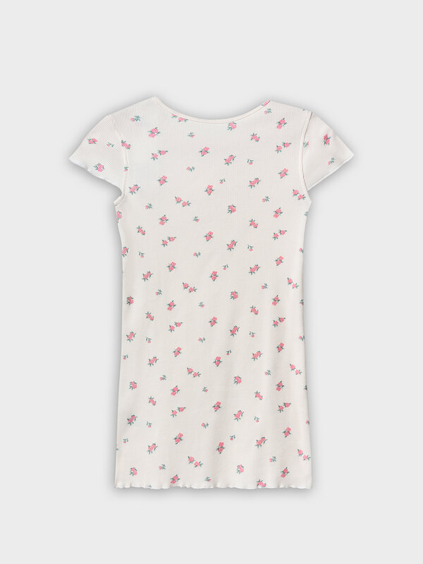 MARK FORMELLE Сорочка 581830 577724 цветы на молочном