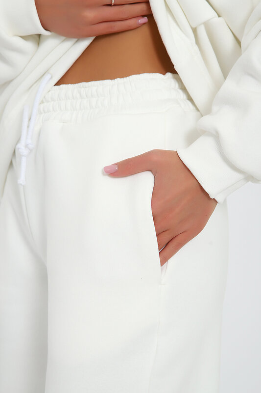 Натали Костюм 581952 80041 молочный