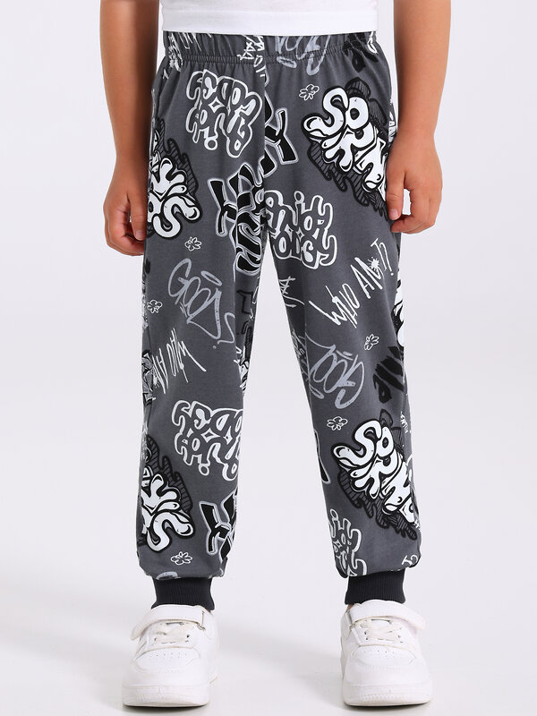 Апрель Брюки 582271 1ПБМ4644001н черно-белые граффити на сером+темно-серый