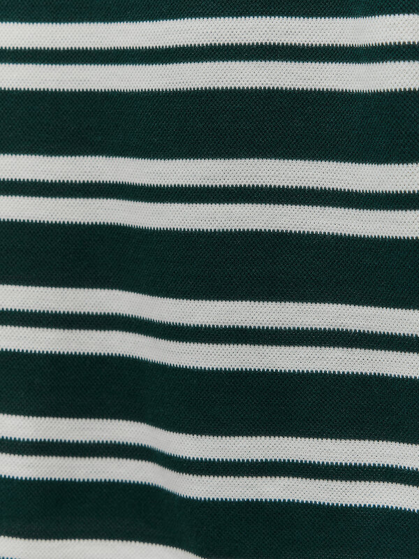 MARK FORMELLE Поло 582390 113430/1 т.зеленая полоска на молочном