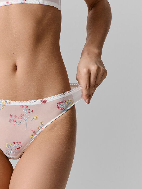 MARK FORMELLE Трусы 582804 412591 цветы на молочном