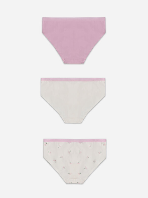 MARK FORMELLE Трусы 582806 417749-3 персиковые вишенки на молочном