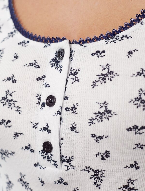 VILATTE Платье 583363 D42.119 белый-т.синий цветы