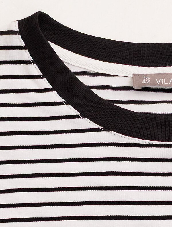 VILATTE Футболка 583414 D49.145 белый-черный_абстракция