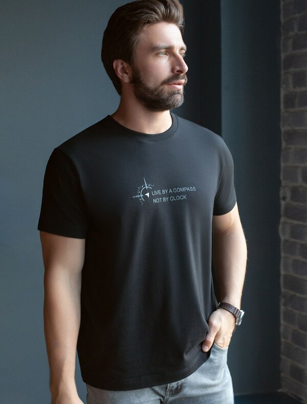 VILATTE Футболка 583972 U49.068 черный_компас