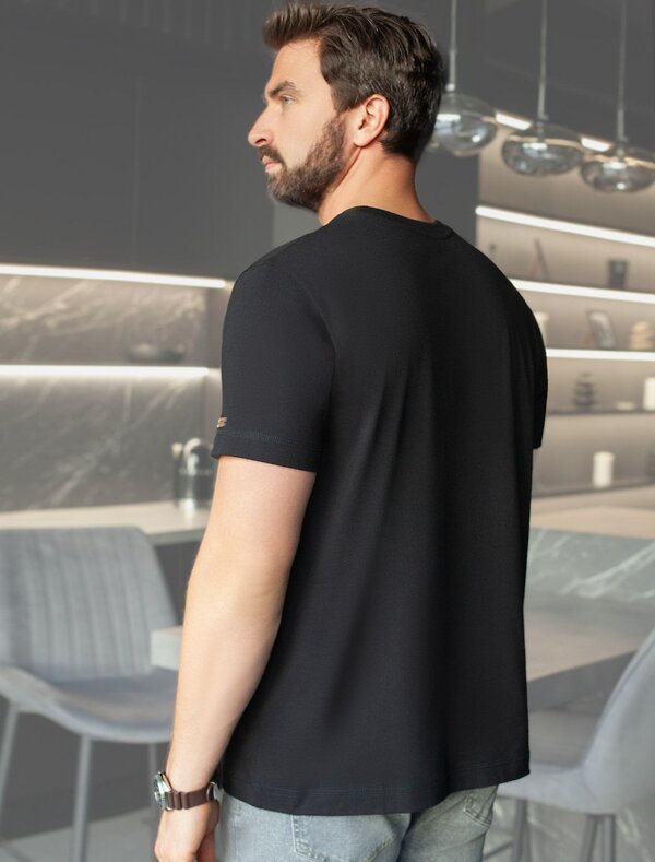 VILATTE Футболка 583972 U49.068 черный_компас