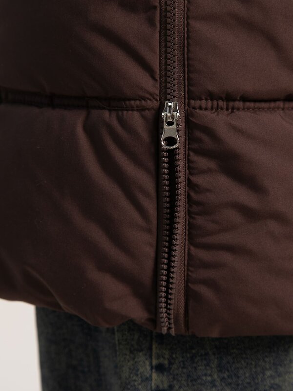 LT Collection Жилет 584010 Б15304-18М коричневый